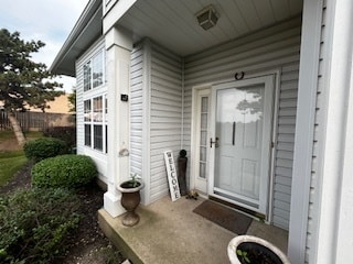 Building Photo - 112 S Barton Trail