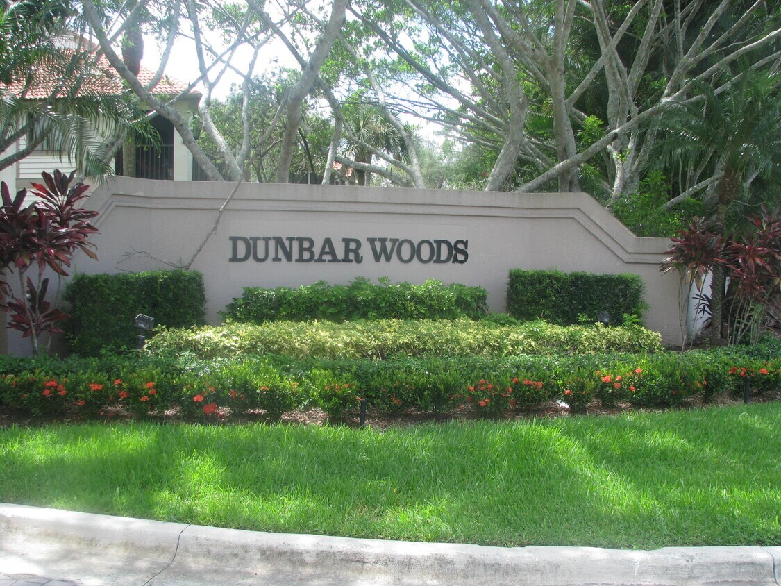 Foto principal - 1100 Duncan Cir