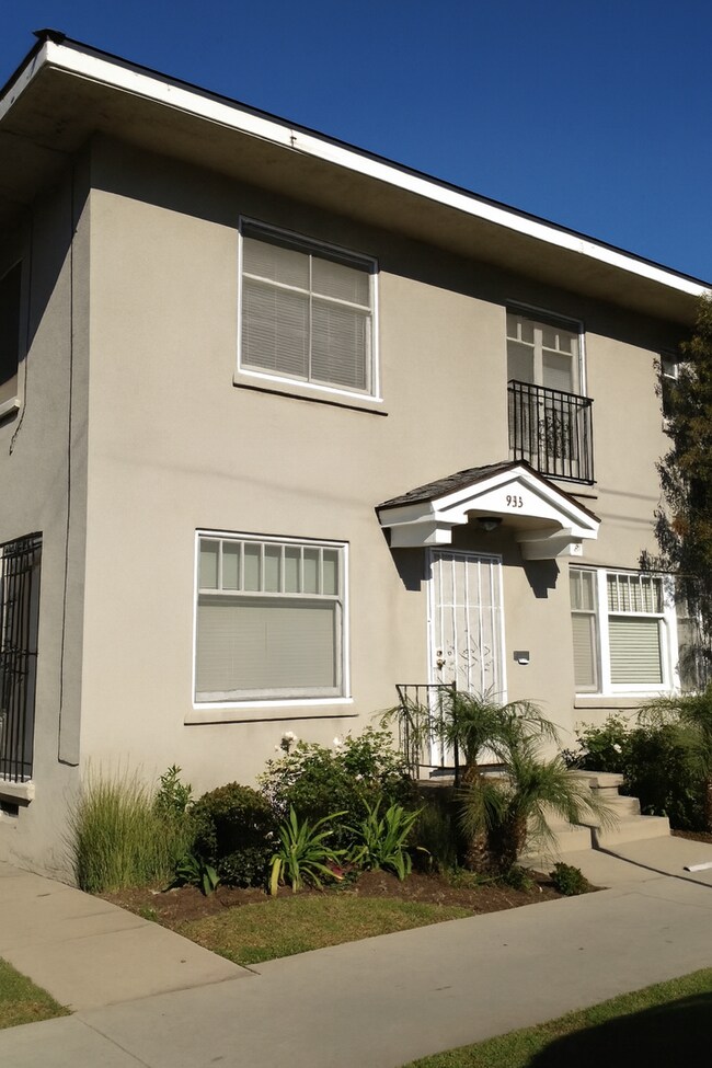 Building Photo - 929 2nd St