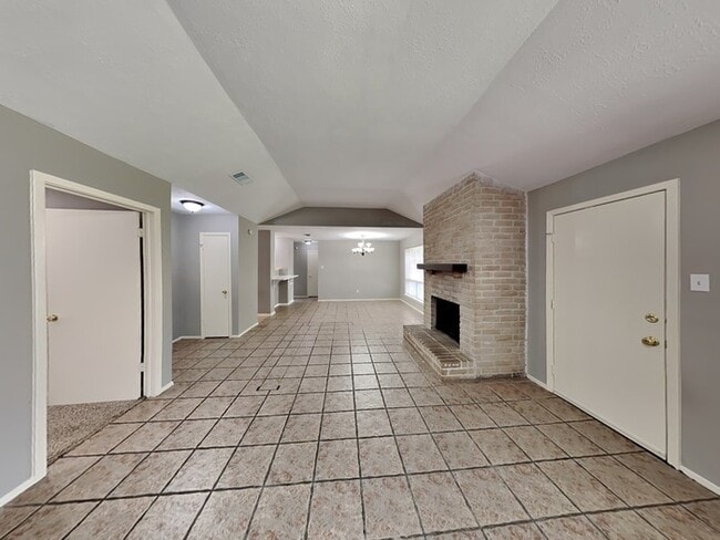Building Photo - 24030 Griffin House Ln