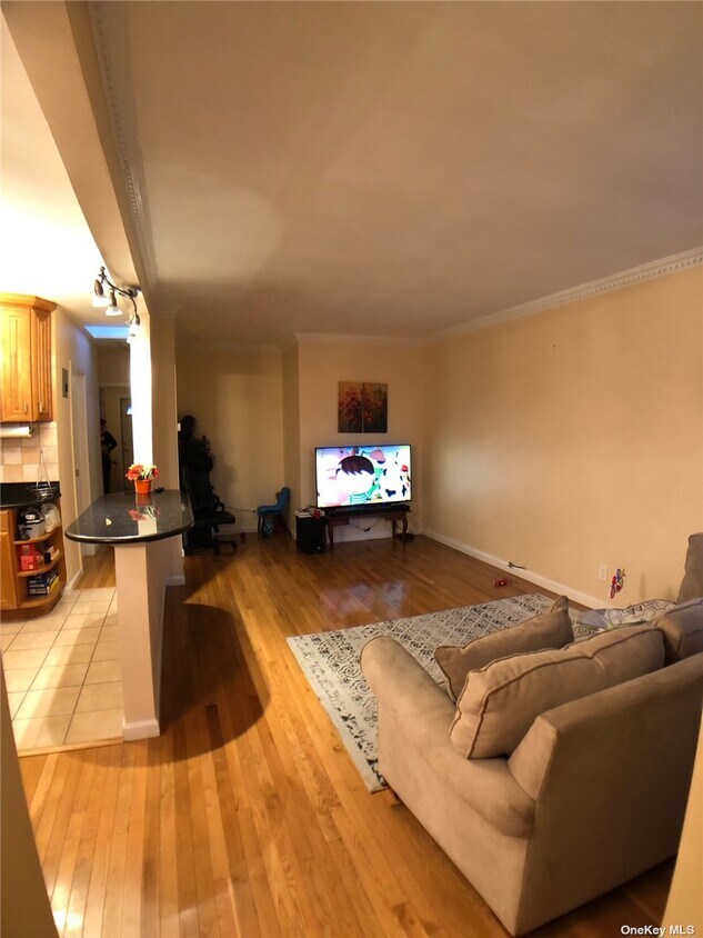 Foto principal - 136-27 58th Ave