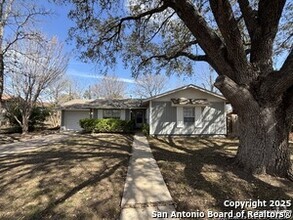 Building Photo - 3027 Shadow Bend Dr