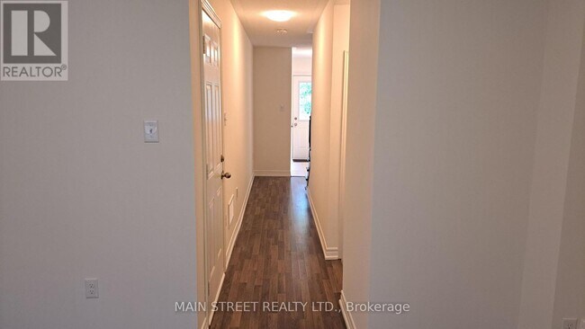 Building Photo - 7 Roy Grv Wy