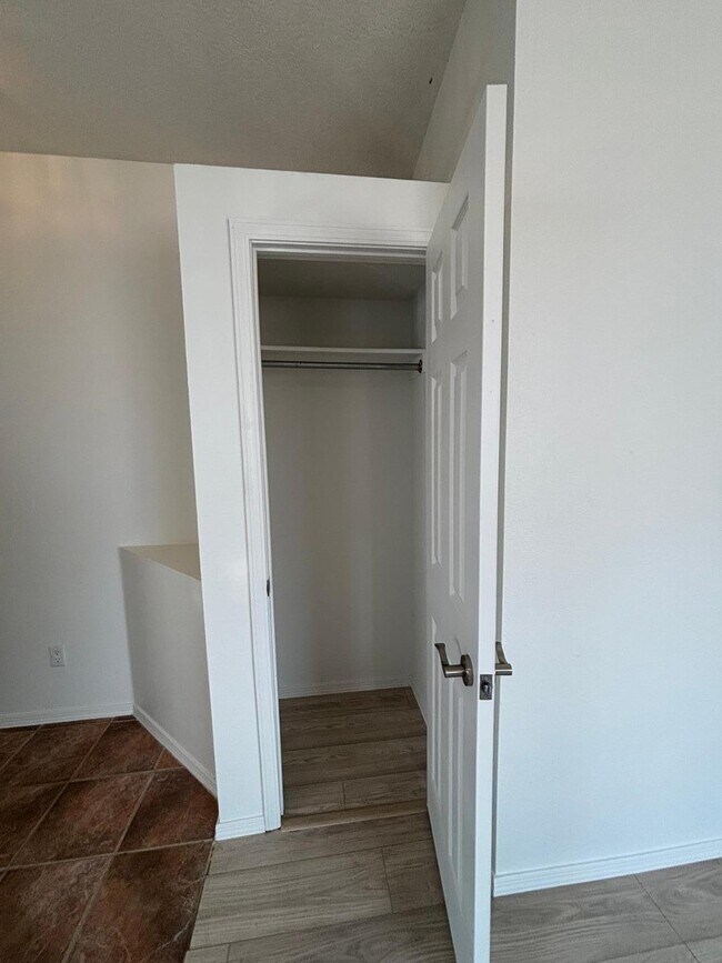 Foto del edificio - 7822 Desert Springs Ct SW