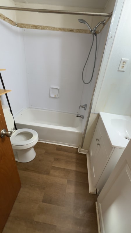 Building Photo - 1716 E Market Ave