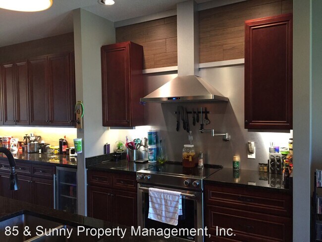 Foto del edificio - 3 br, 2 bath House - 2845 NE Hiawatha Av