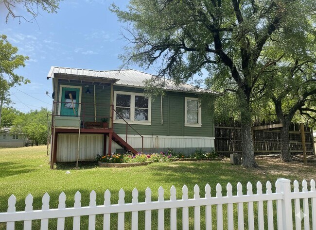 Foto del edificio - 507 Live Oak St