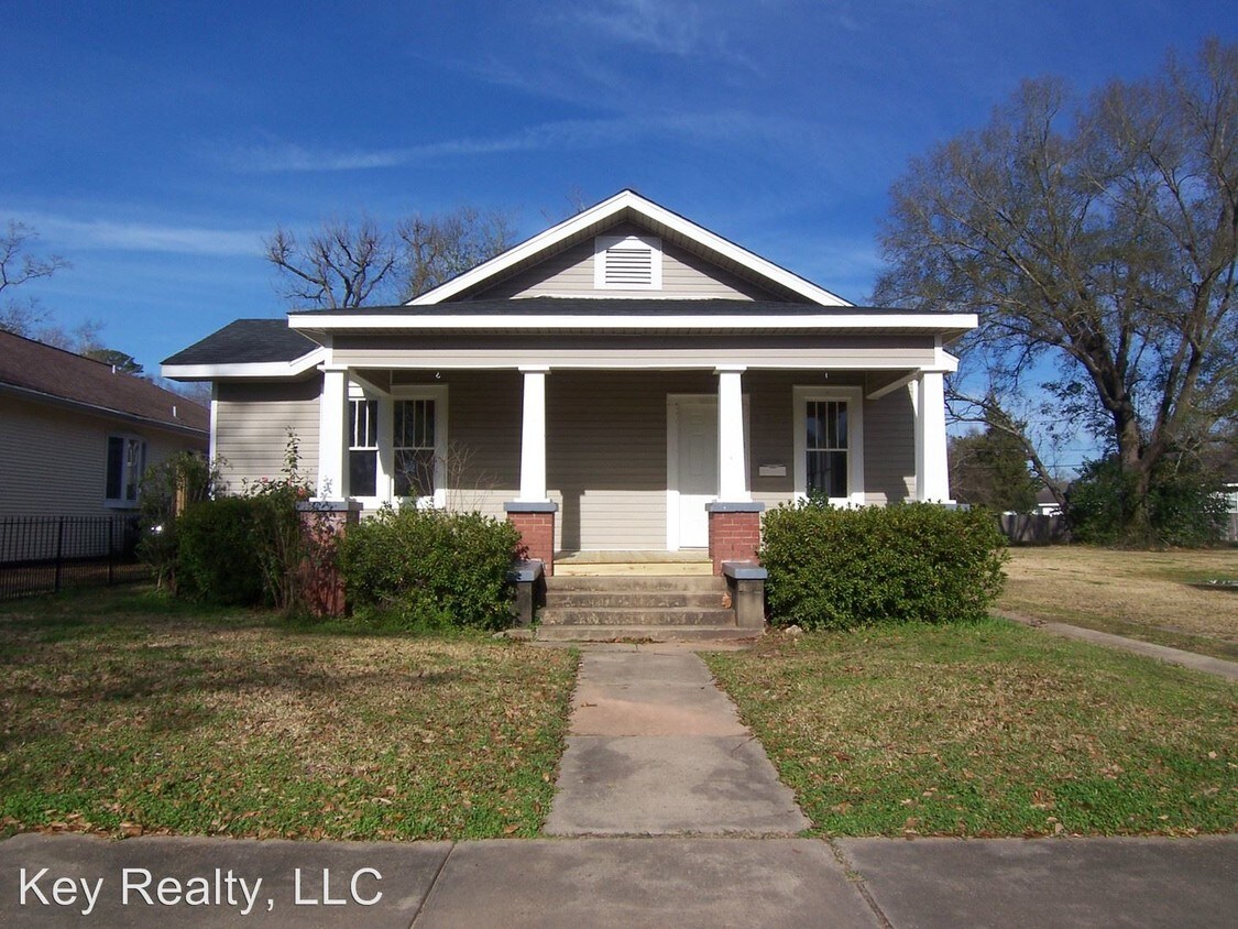 Foto principal - 3 br, 2 bath House - 1916 Madeline