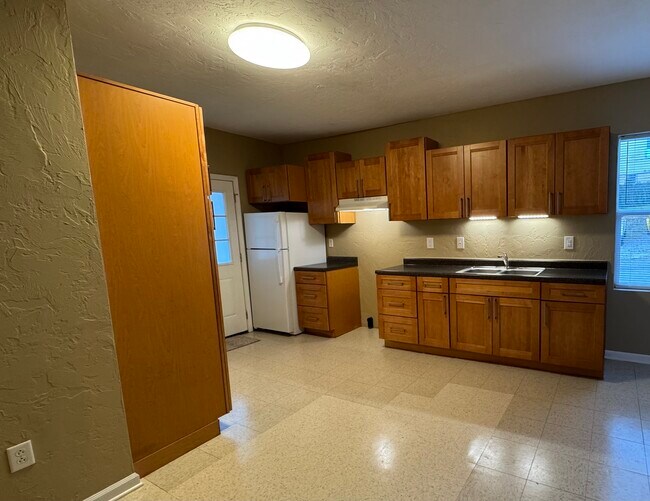 Foto del edificio - 114 W Berkeley St