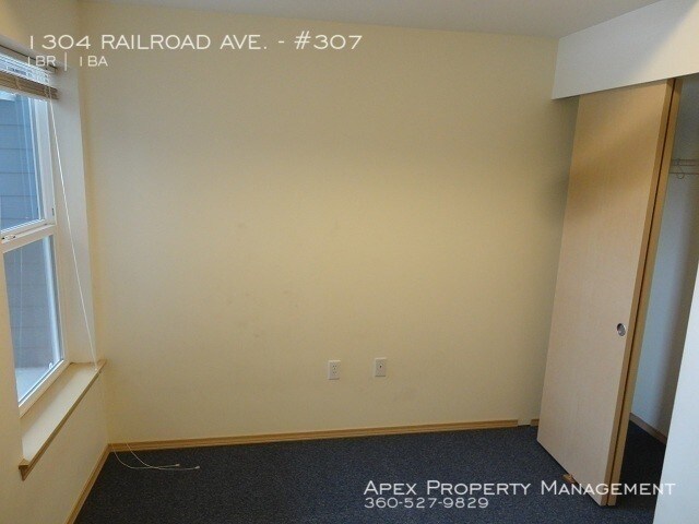 Foto del edificio - DOWNTOWN- City Station - AVAILABLE NOW!