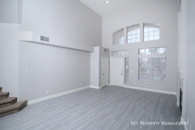 Building Photo - 268 Single Petal St