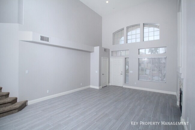 Foto del edificio - 268 Single Petal St