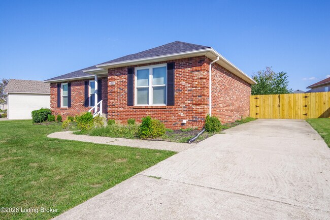 Building Photo - 5220 Plume Dr