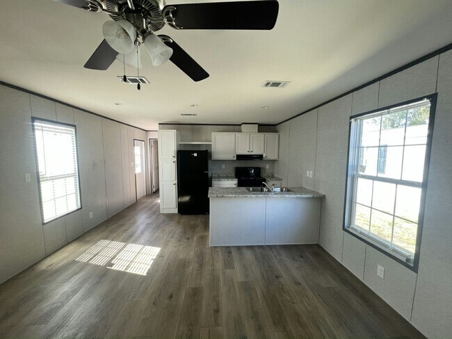 Foto del edificio - 33 Park Pl