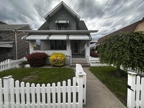 Building Photo - 1715 Tripp Ave