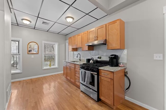 Building Photo - 47 Coleman St