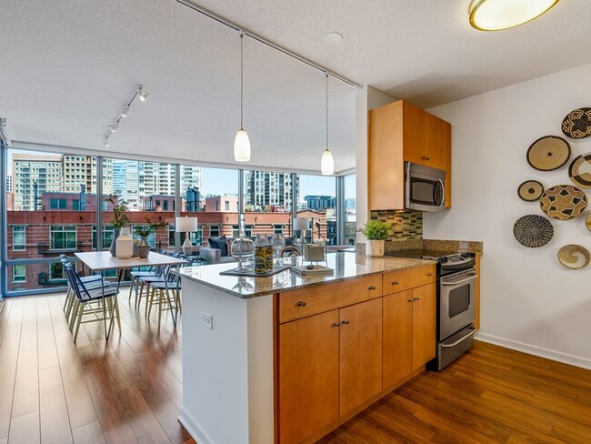 Foto del edificio - 550 N Kingsbury St
