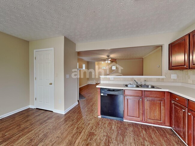 Foto del edificio - 125 Cobbler Cove Dr