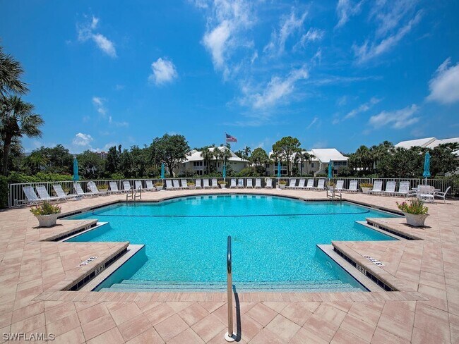 Building Photo - 797 Willowbrook Dr