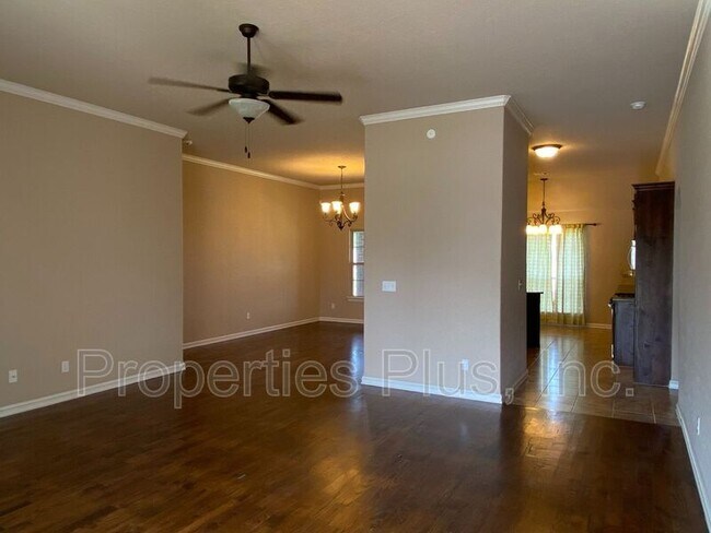 Building Photo - 10720 Masters Cir