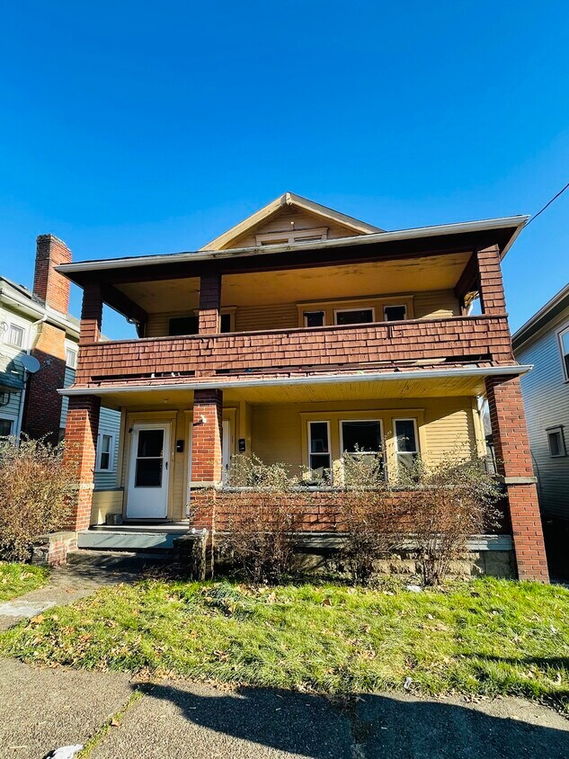 Planta baja más garaje - 3526 Orchard St