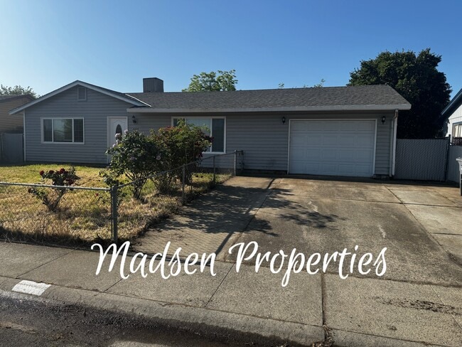 Building Photo - 2227 Stump Dr