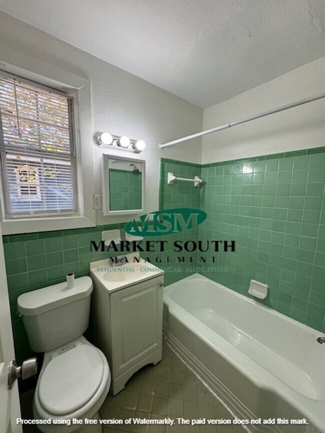 Building Photo - 53 E 1134