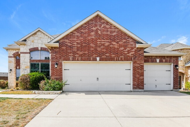 Building Photo - 12701 Campolina Way