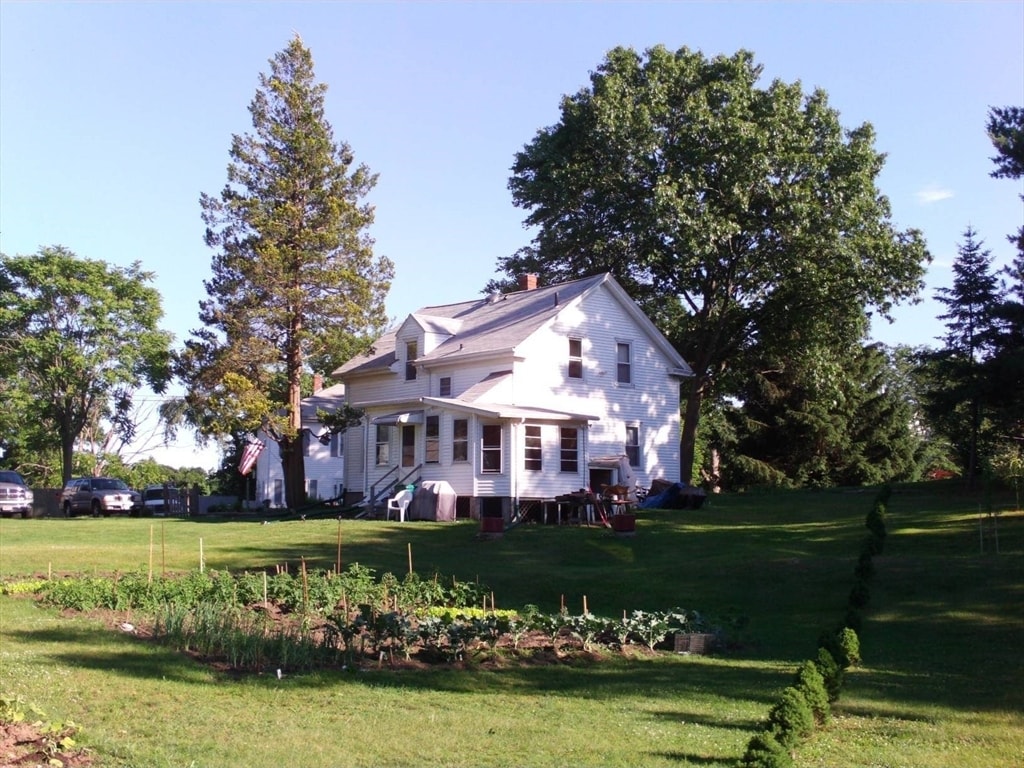 Primary Photo - 435 Brown St
