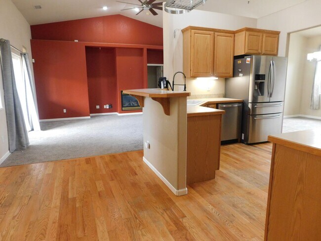 Building Photo - 4 bedroom in Fruita