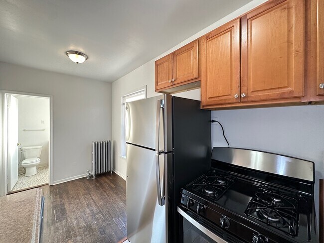 Foto del edificio - 939 W Sunnyside Ave