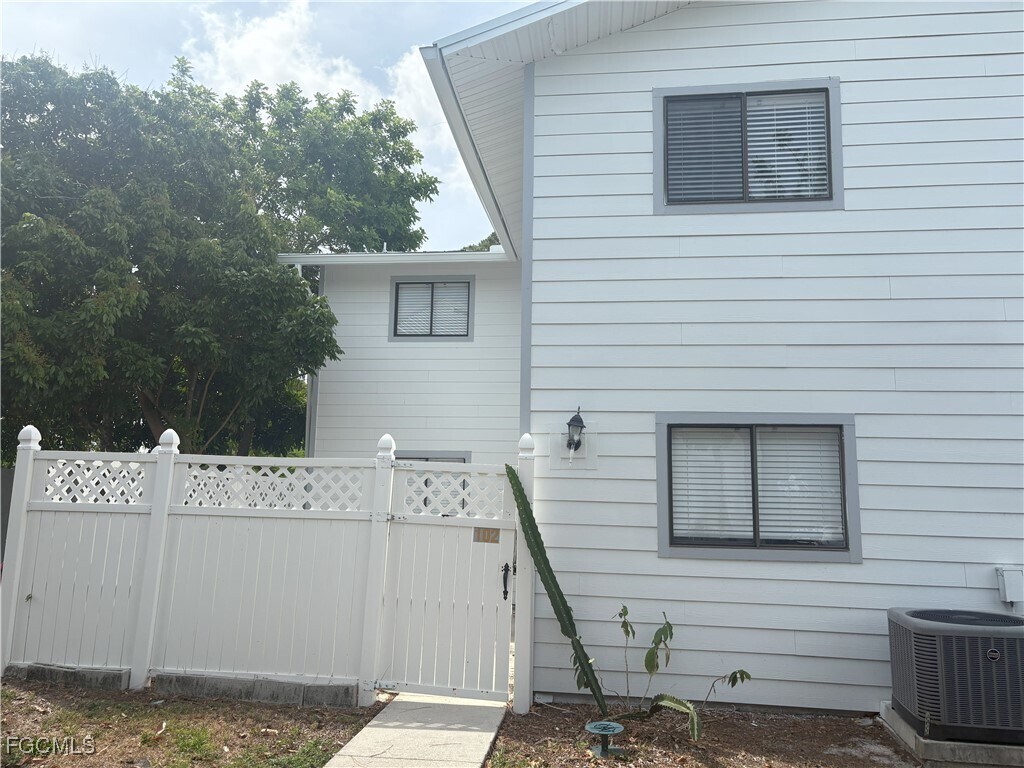 Foto principal - 11929 Corinne Lee Ct