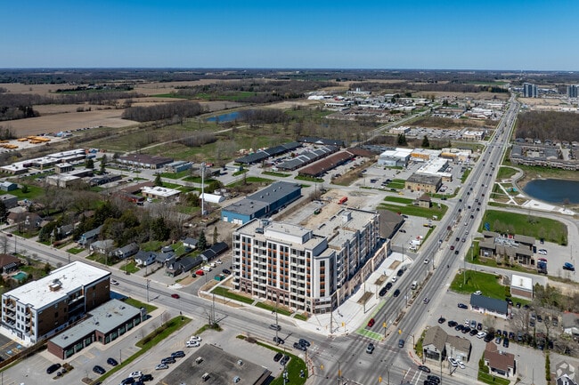 Building Photo - Hyde Park Village Apartments