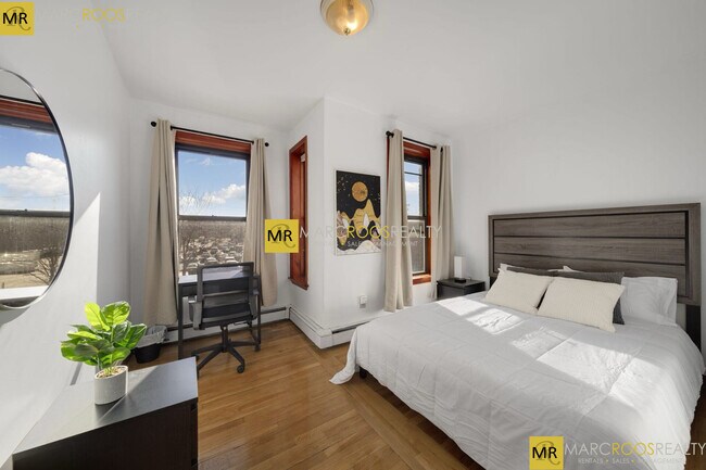 Foto del edificio - 871 Harrison Ave