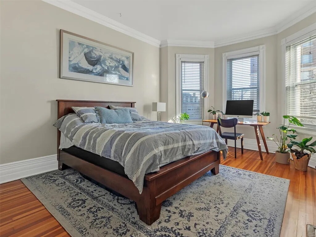 Primary Photo - 411 N Newstead Ave