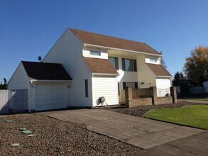 Building Photo - 4212-4214 47th Ave NE