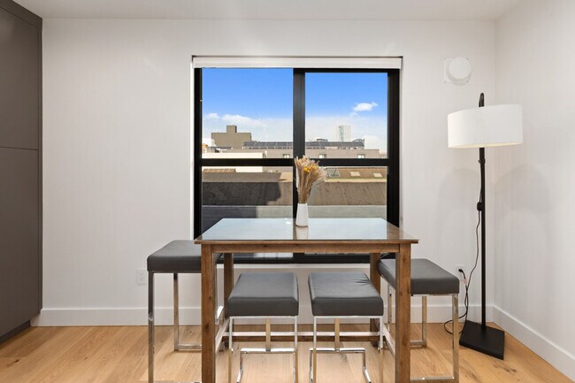 Building Photo - 761 Minna St
