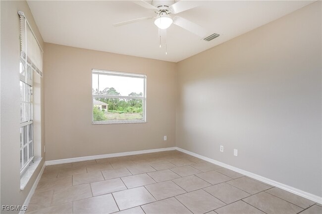 Building Photo - 1032 Halby Ave S