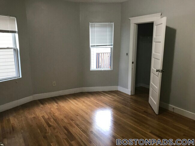 Foto del edificio - 109 Pleasant St