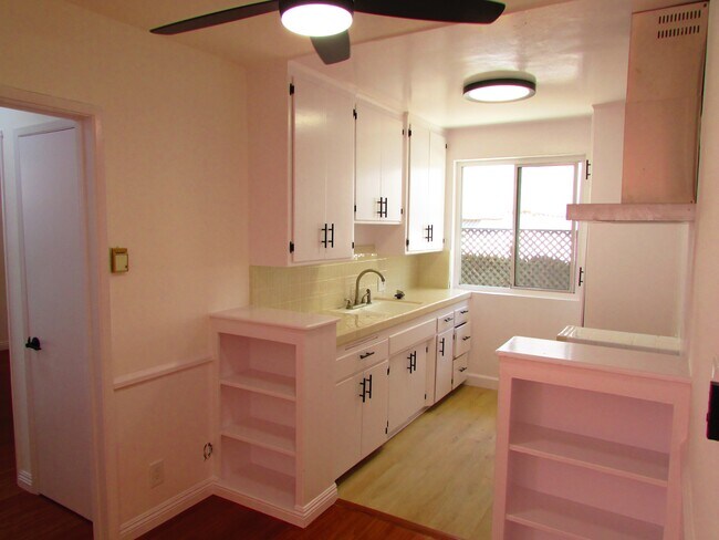 Foto del edificio - 1756 N Gramercy Pl