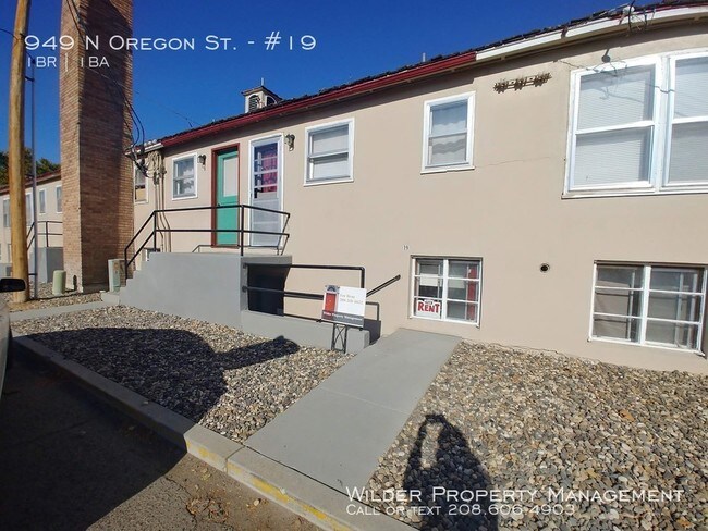 Building Photo - 949 N Oregon St