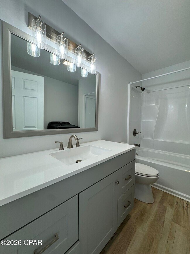 Foto del edificio - 8003 Beach Dr