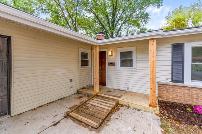 Foto del edificio - 4467 Ellery Dr