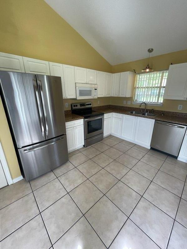 Foto del edificio - 1874 Whispering Oaks Ln