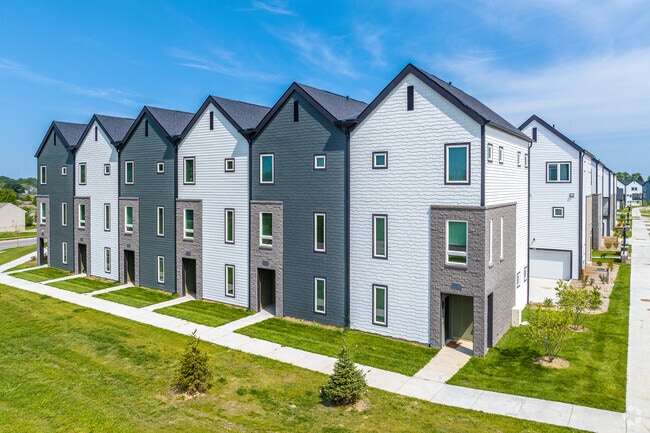Building Photo - Juniper Row Townhomes