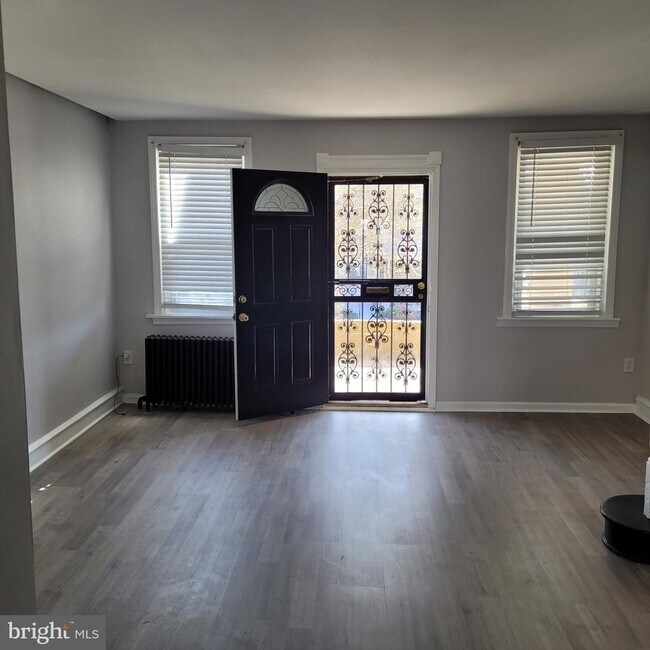 Foto del edificio - 6614 N Smedley St