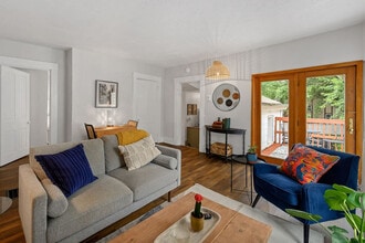 Building Photo - 5651 Ridge Ave