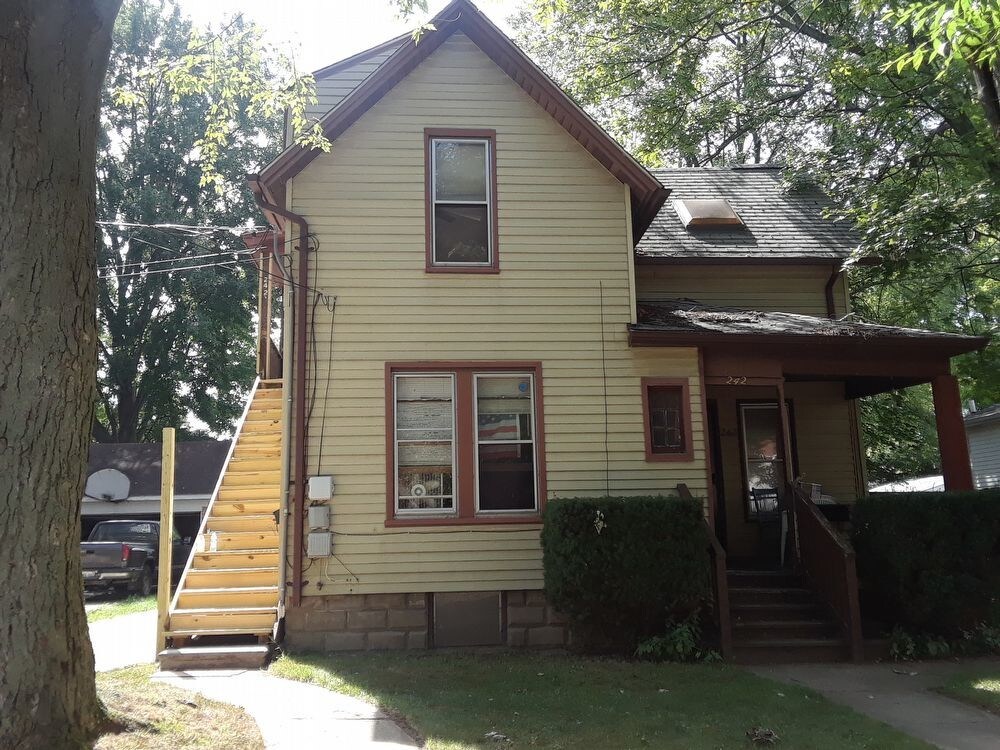 1 2nd St, Mount Clemens, MI 48043 House Rental in Mount Clemens, MI