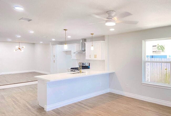 Foto del edificio - 810 Avenue D