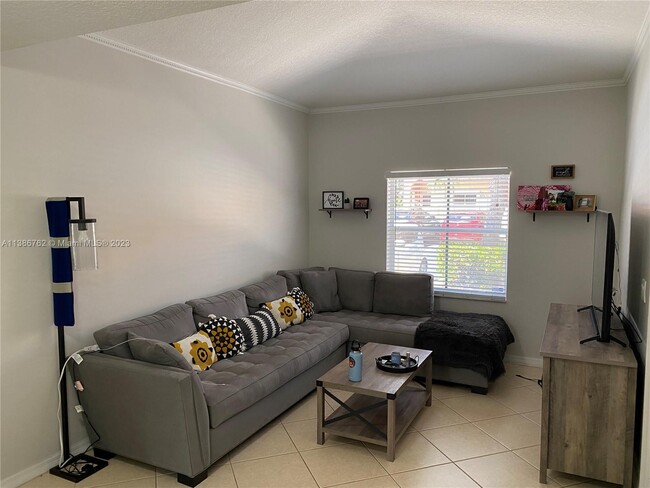 Foto del edificio - 4964 Leeward Ln